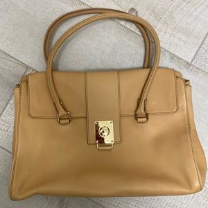 Tods leather shoulder bag